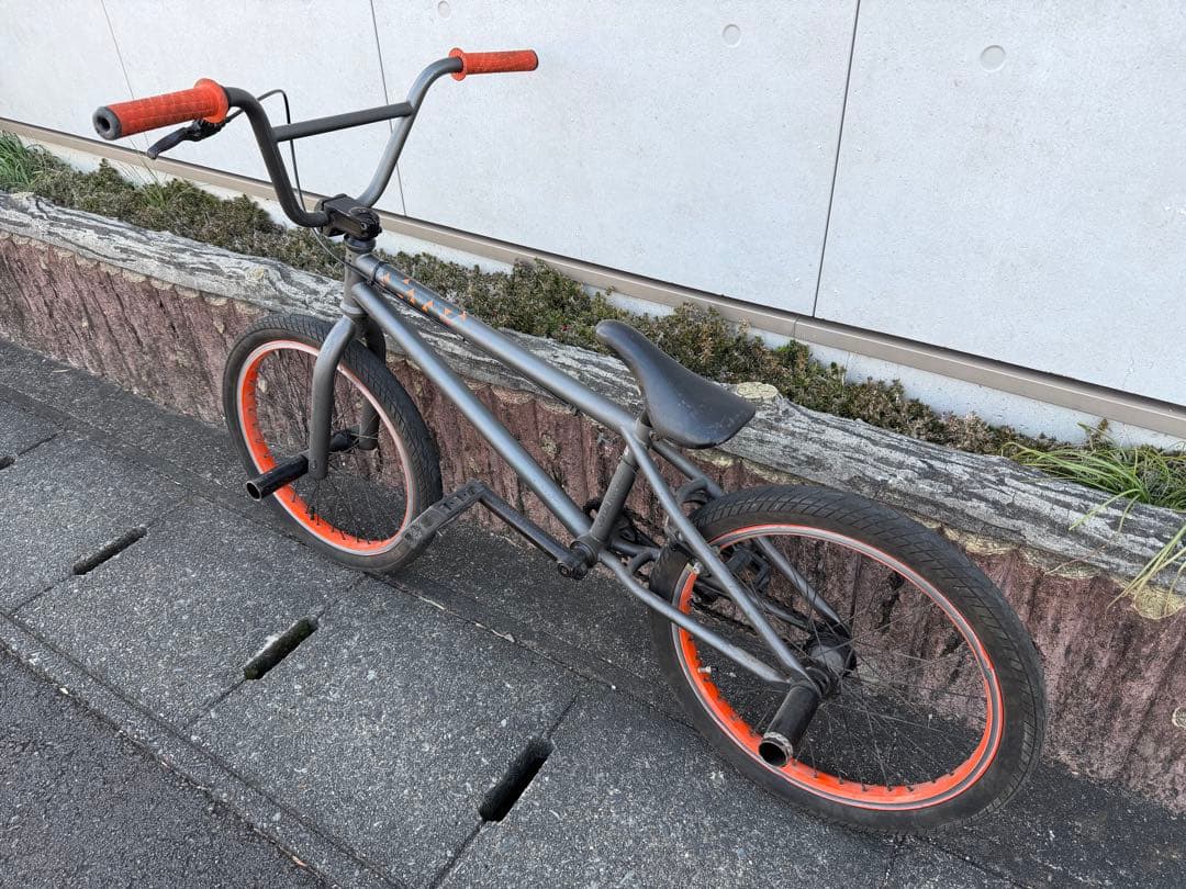 値下げ! ORANGE BMX 自転車 トリック ペグ付き