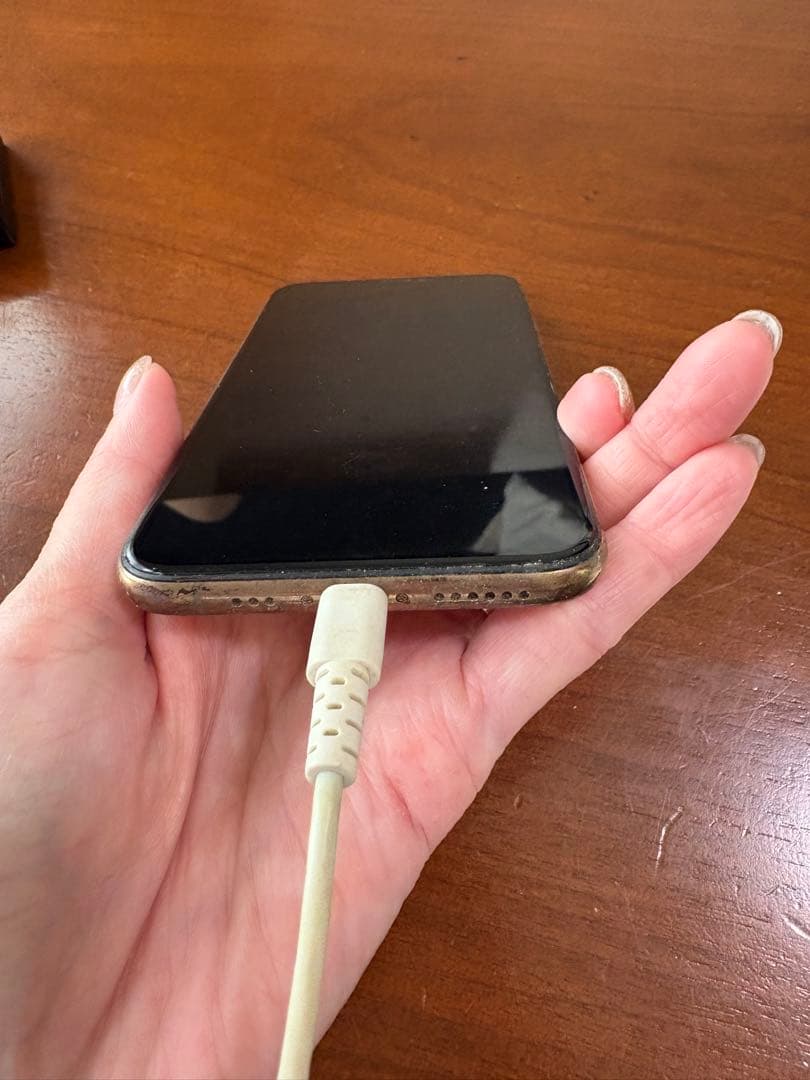 Apple iPhone XS ゴールド 本体　64GBジャンク品　箱付き