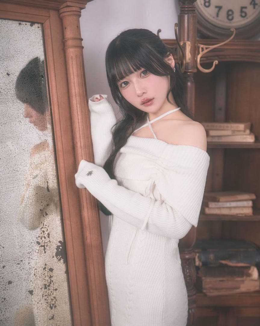 ミシェルマカロン　ギャザーオフショルニットワンピース