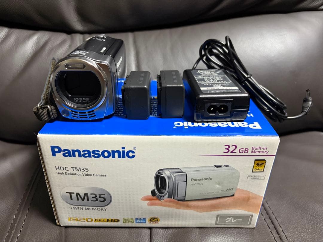 Panasonic HDC-TM35 32GB内蔵 バッテリー➕収納ケース付き