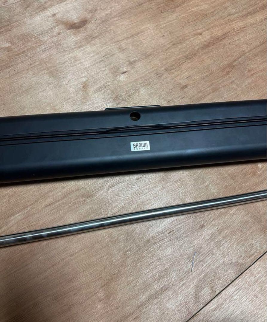 プロジェクター　スクリーン