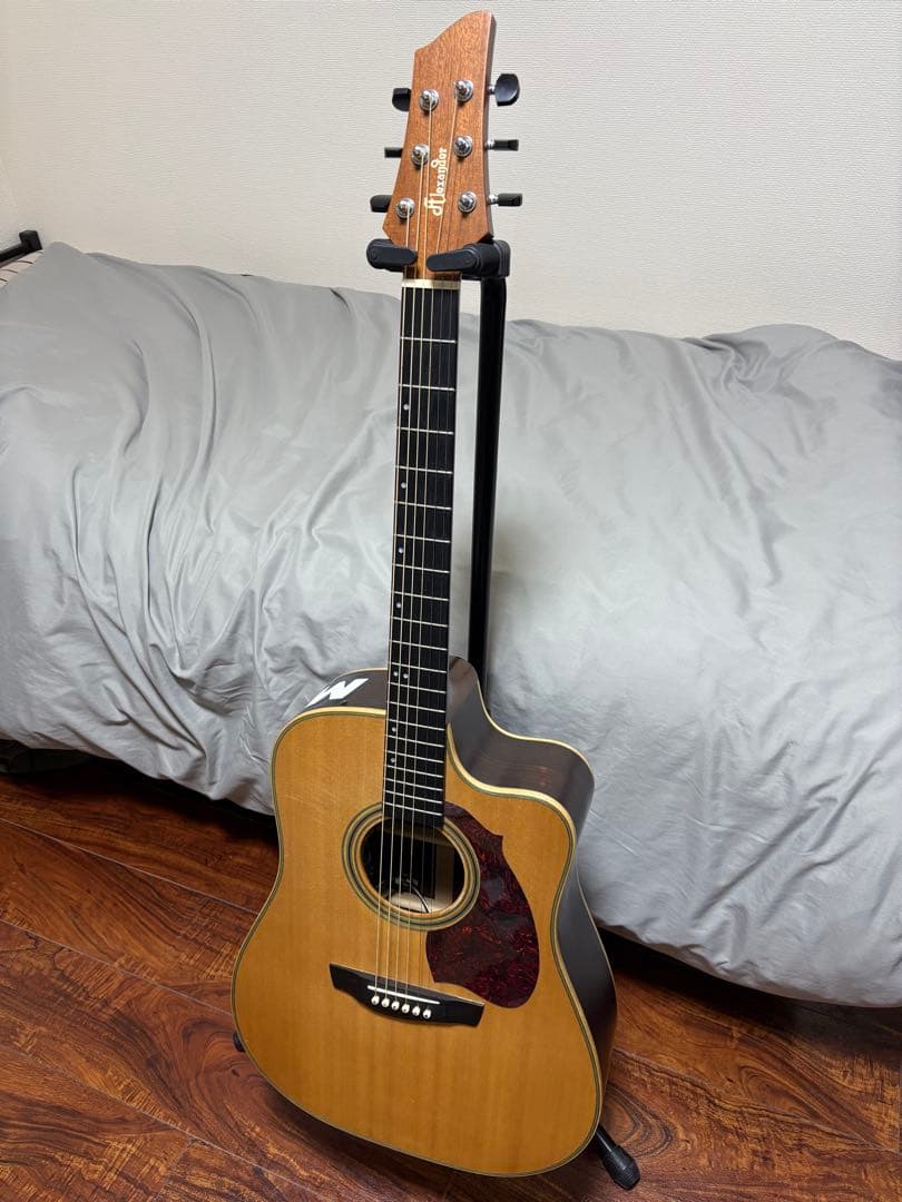 西野春平 アコースティックギター