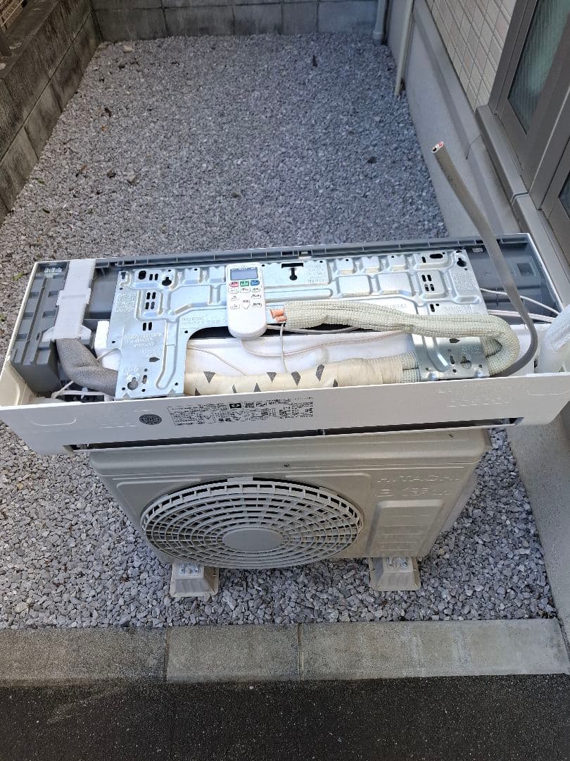 2022年製 RAS-AJ22M(W) エアコン本体