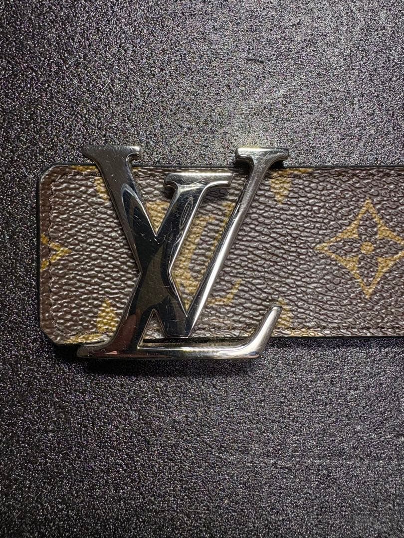 美品 LOUISVUITTONベルト モノグラム LV イニシャル サンチュール