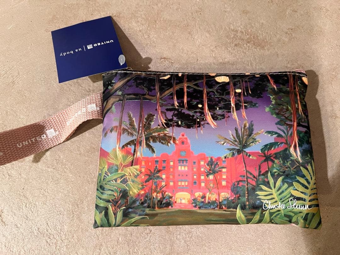 ひびき　ユナイテッドハワイ便のファーストクラス限定 ポーチ