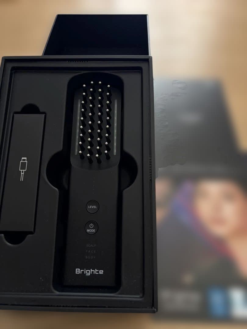 Brighte ELEKI BRUSH+ 美顔器　2回のみ使用　他付属品未使用