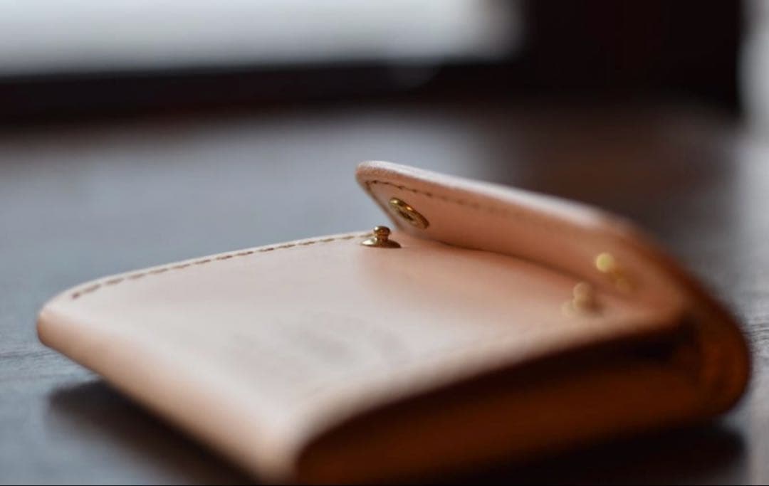 極美品　黒羽　CROW ベージュ ケース