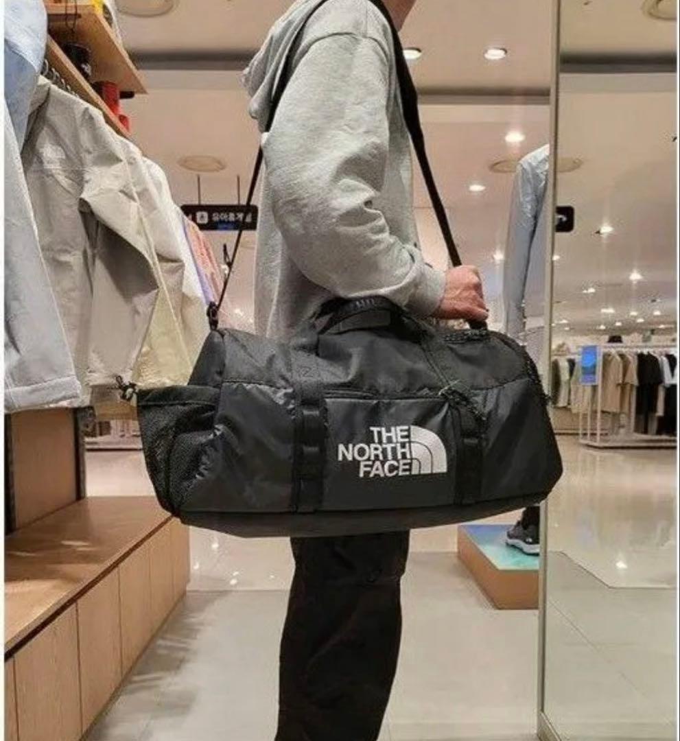 【新品】ノースフェイス　ダッフルバッグ　スポーツ　ボストン　黒　ブラック