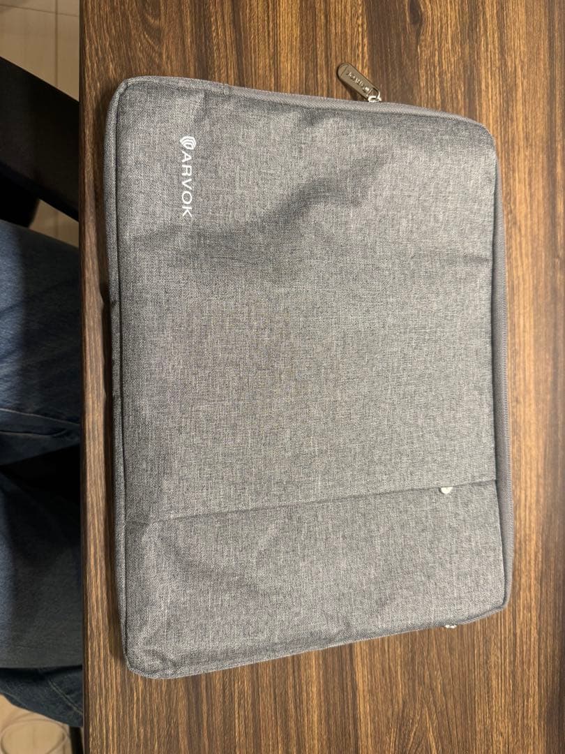 MacBookAir M4 8コアGPU/16GBメモリシルバー 2時間程使用