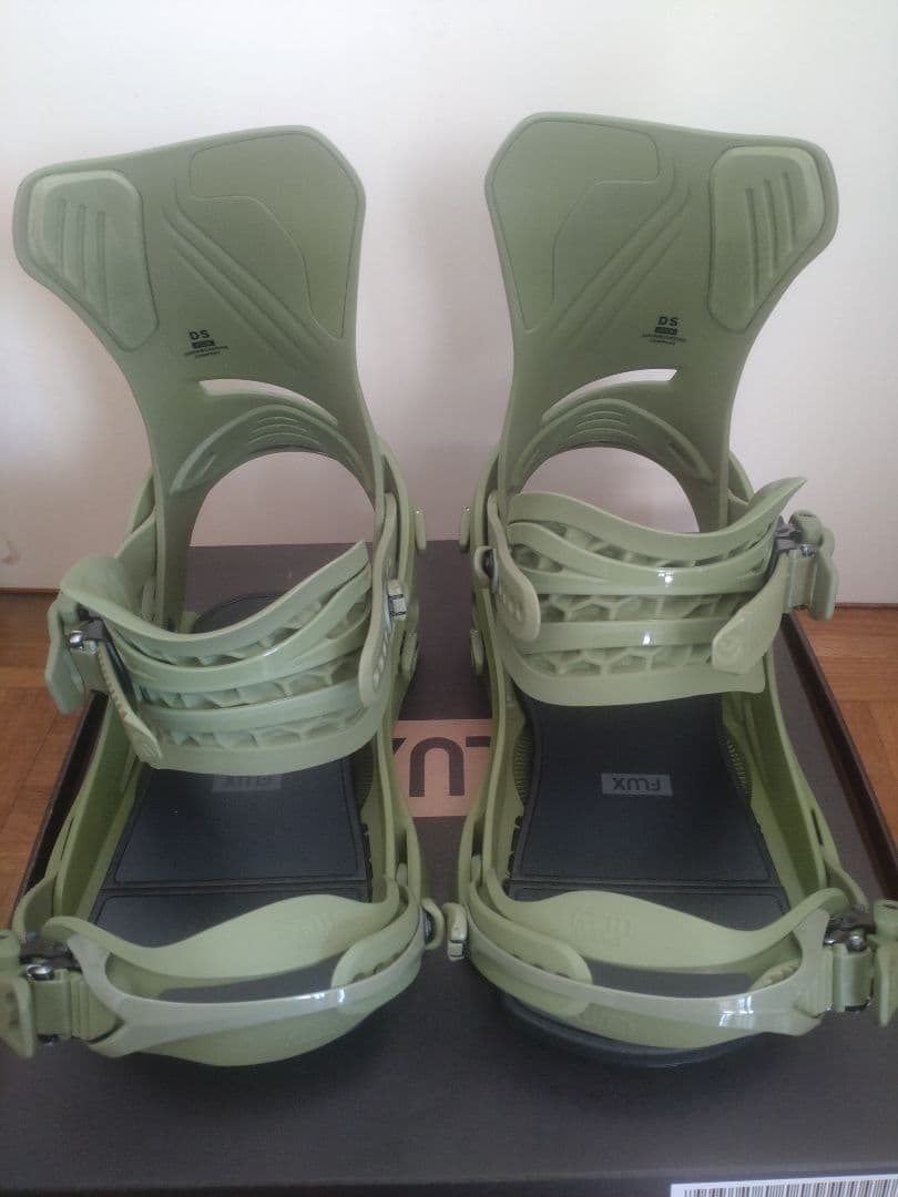 【使用2時間美品】 Mサイズ FLUX フラックス ビンディング DS