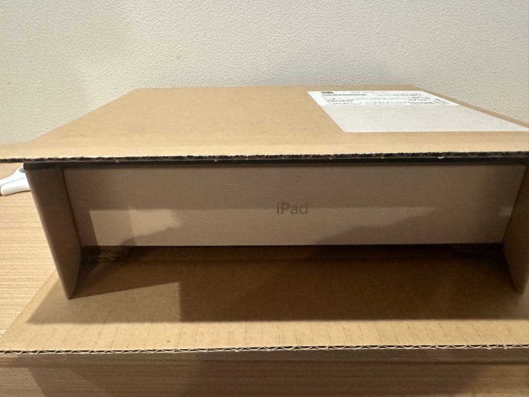 iPad (A16) シルバー 128GB Wi-Fi 必ず12時間以内に発送！