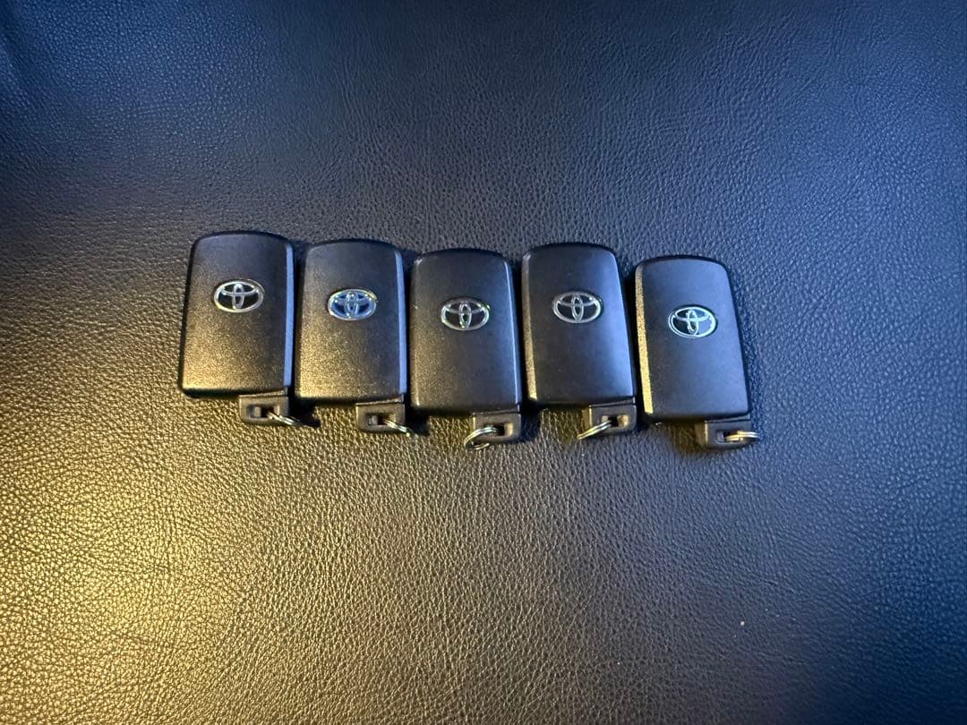 トヨタ80ノア、ヴォクシー等　スマートキー　4ボタン231451-0120 5個