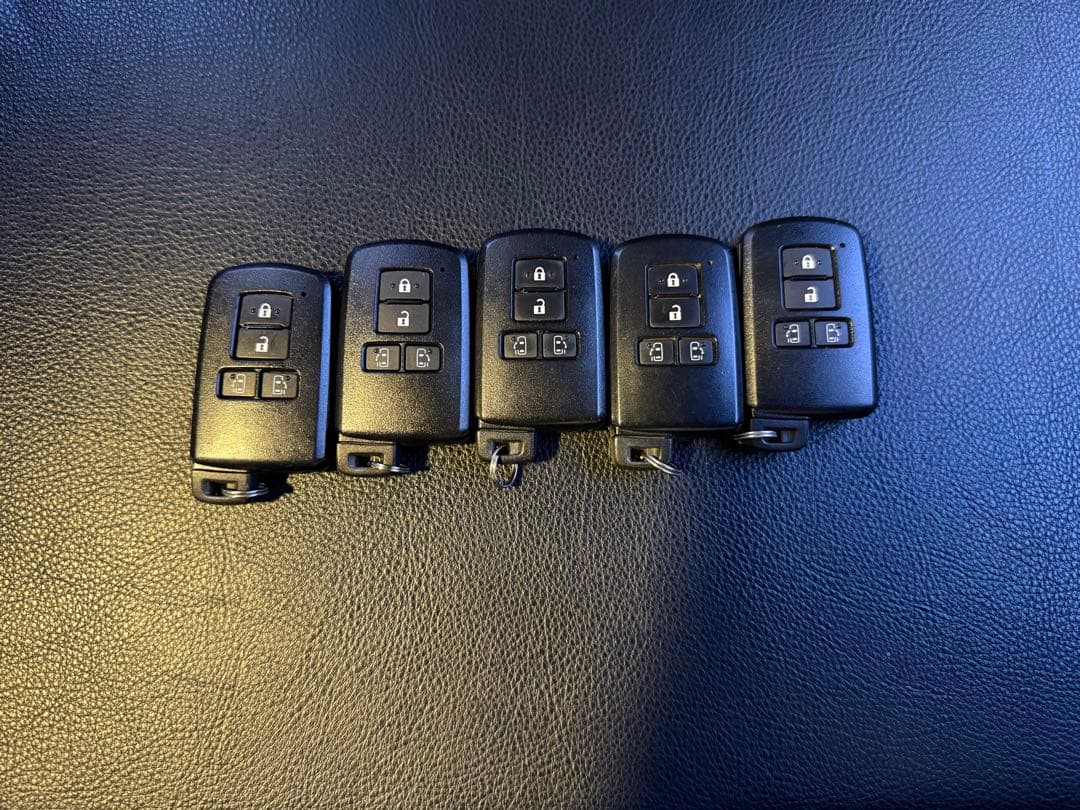 トヨタ80ノア、ヴォクシー等　スマートキー　4ボタン231451-0120 5個