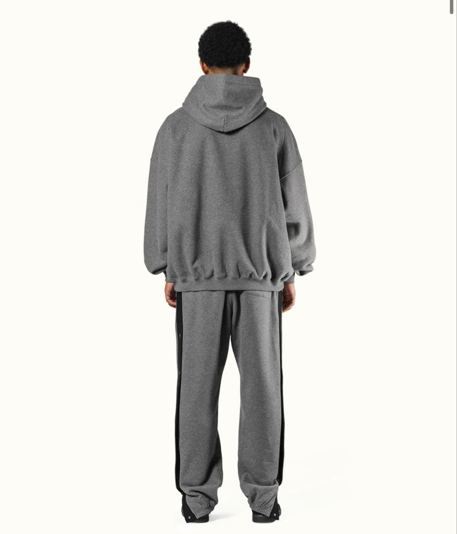 OLD BORN TO LYFT HOODIE - ダークグレー