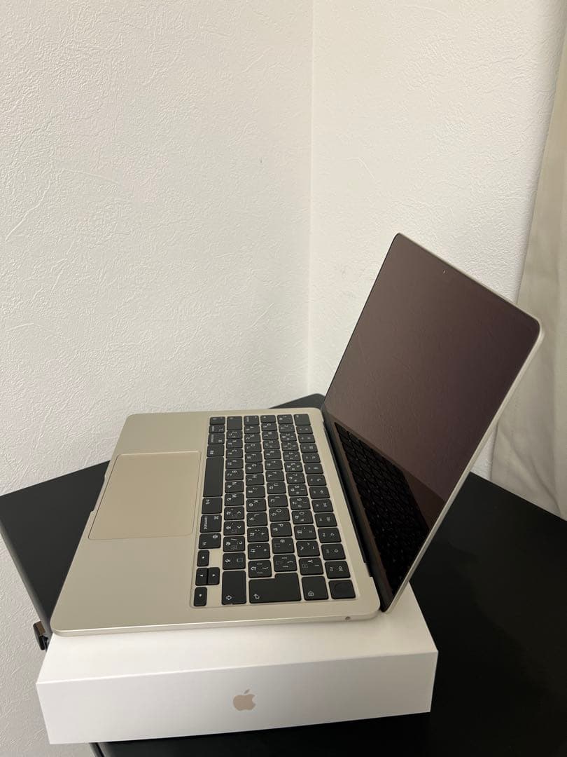 【美品】MacBookair M2 8GB 512
