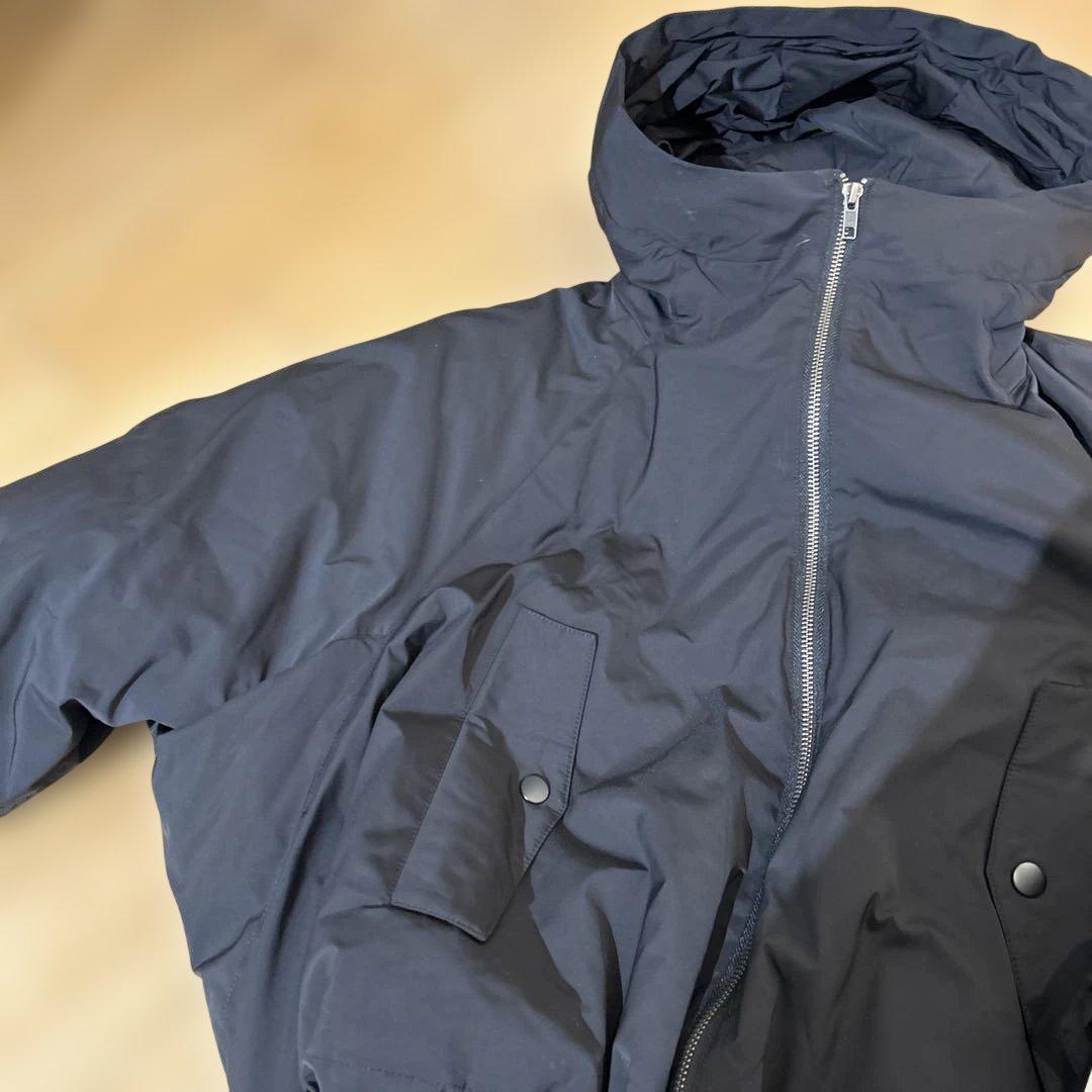 パシオーネレディースダウンジャケット新品　￥41800円　38サイズ