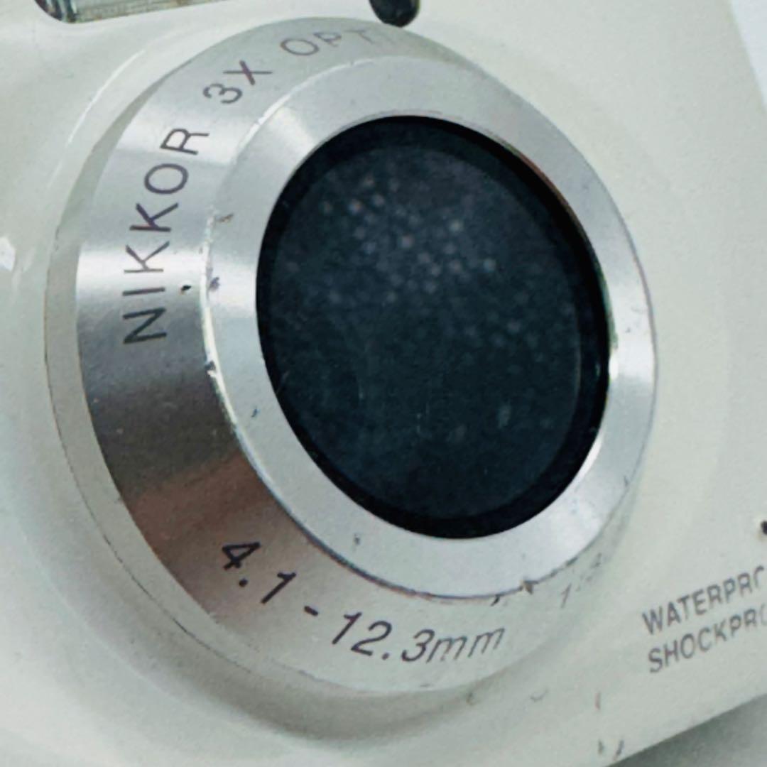 【動作確認済】Nikon COOLPIX S31 ホワイト（バッテリー充電器付）