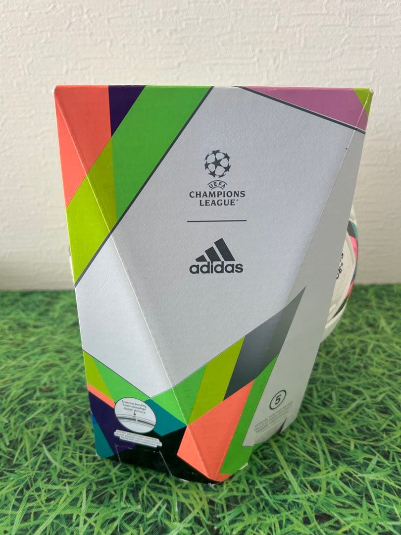 ☆新品☆送料無料☆ adidas(アディダス) フィナーレプロ☆サッカーボール☆