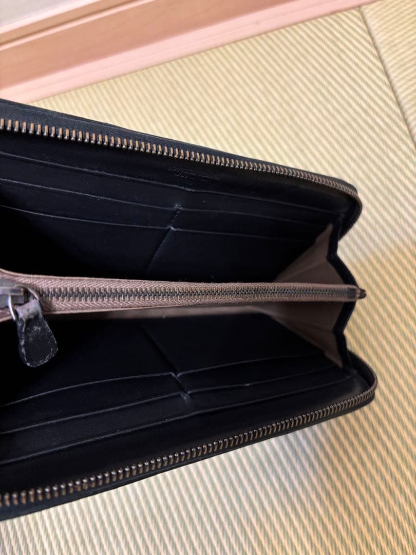 限定品　ボッテガヴェネタ　長財布　メンズ　ヘビ柄入り　ブラック