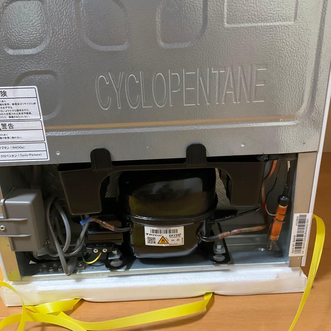 【美品・短期間使用】ハイセンス冷蔵庫　87L HR-B91E3W 2024年製