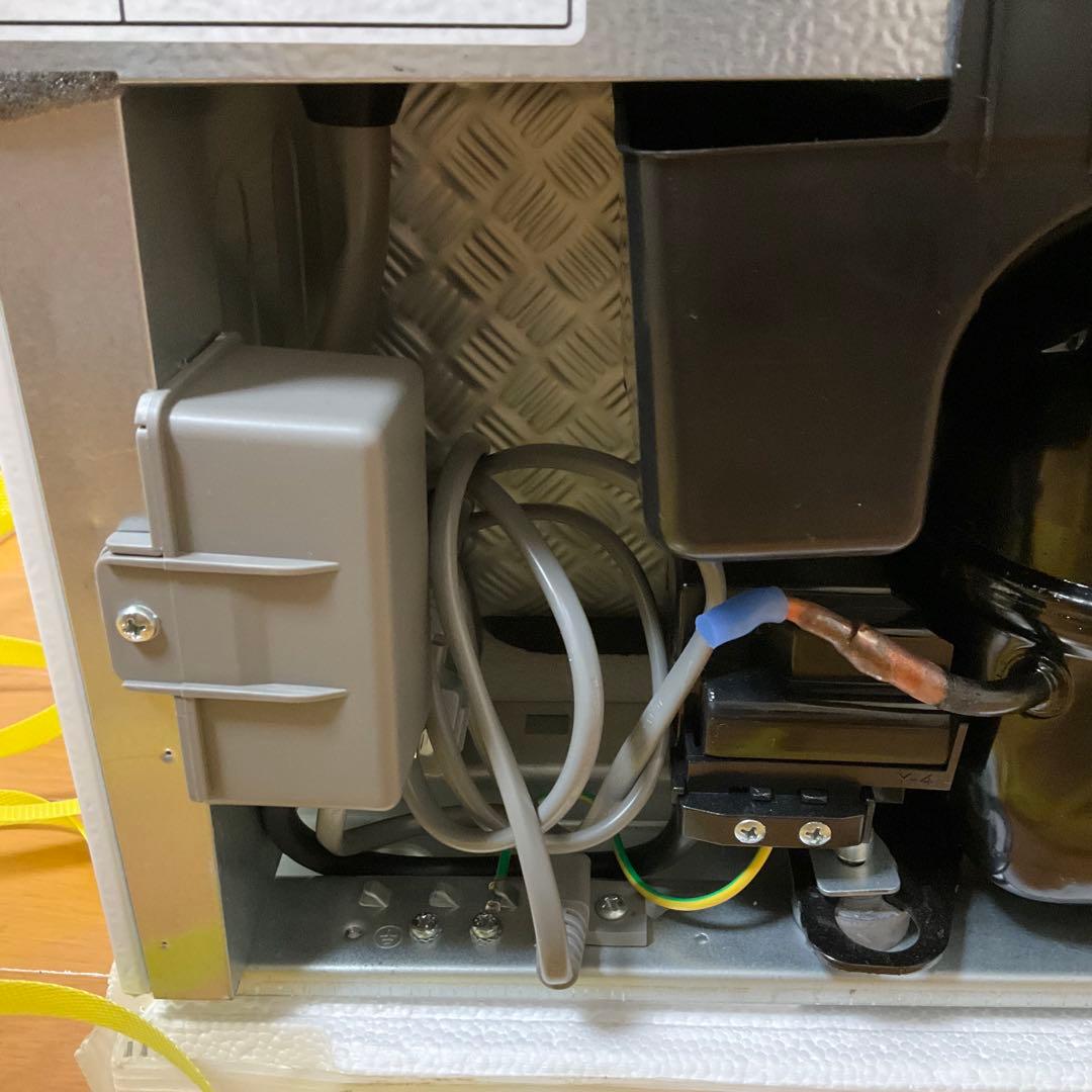 【美品・短期間使用】ハイセンス冷蔵庫　87L HR-B91E3W 2024年製