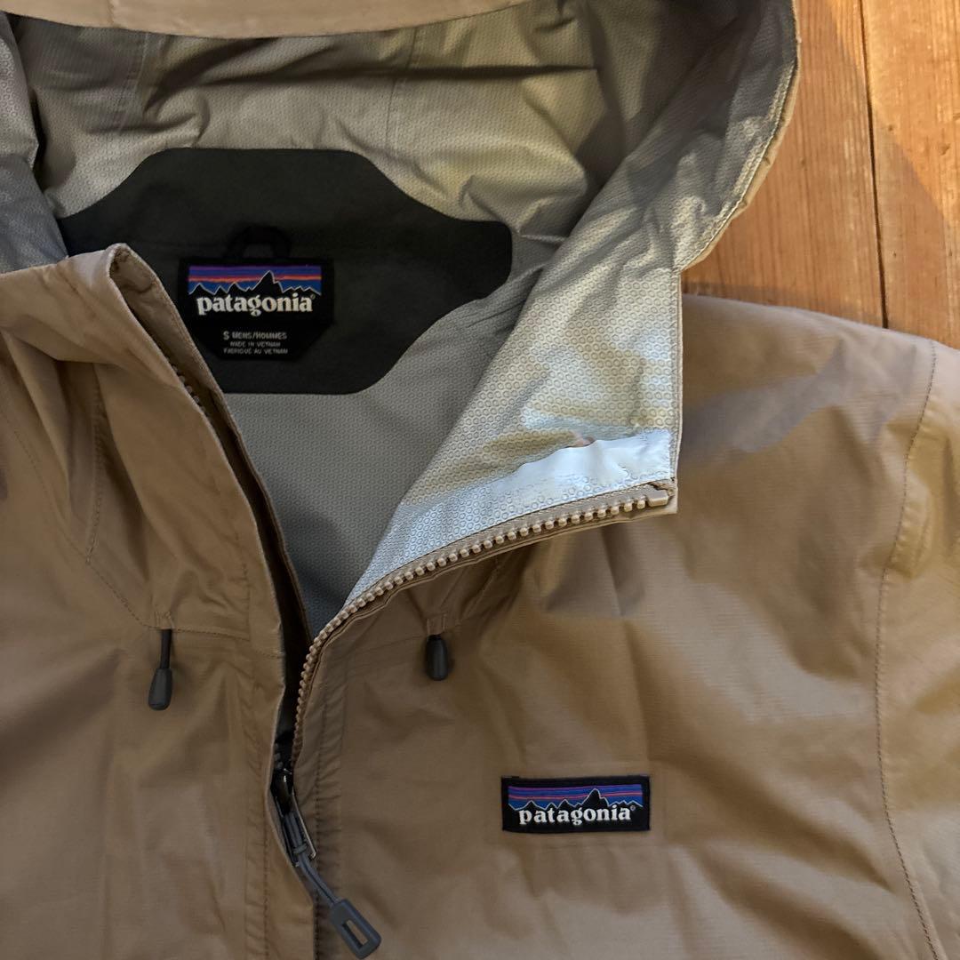 patagonia パタゴニア　メンズ　トレントシェル