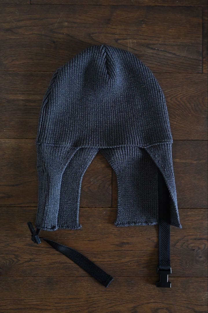 OUAT ニットキャップ