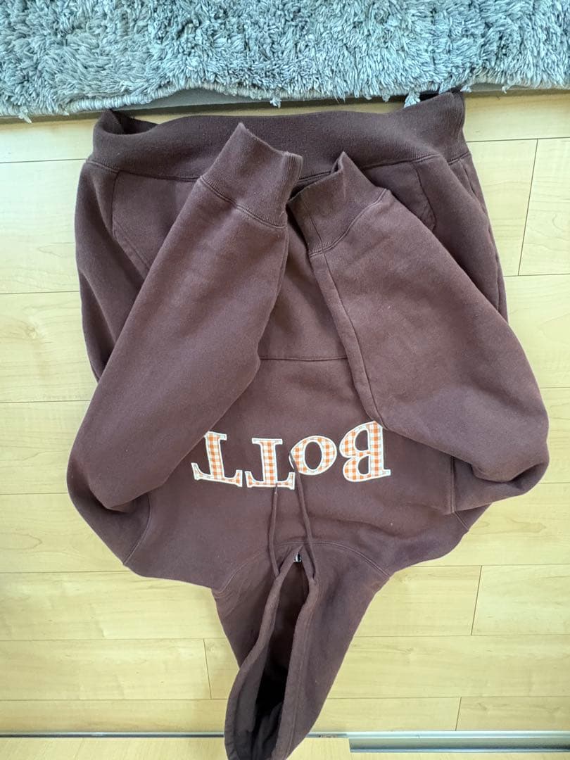 BOTT ロゴ入り ブラウン パーカー