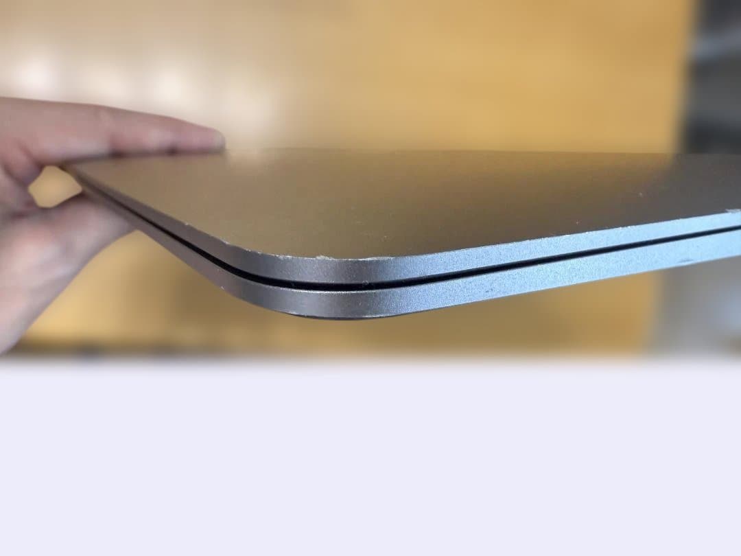 MacBook Air 13インチ M1 8GBメモリ SSD 256GB