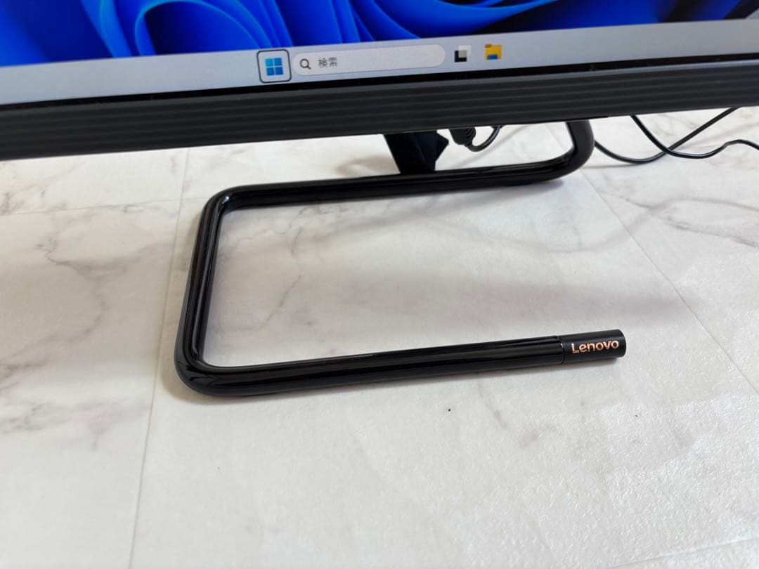 レノボ 24インチ i5-9400T 16GB　SSD512 Office付