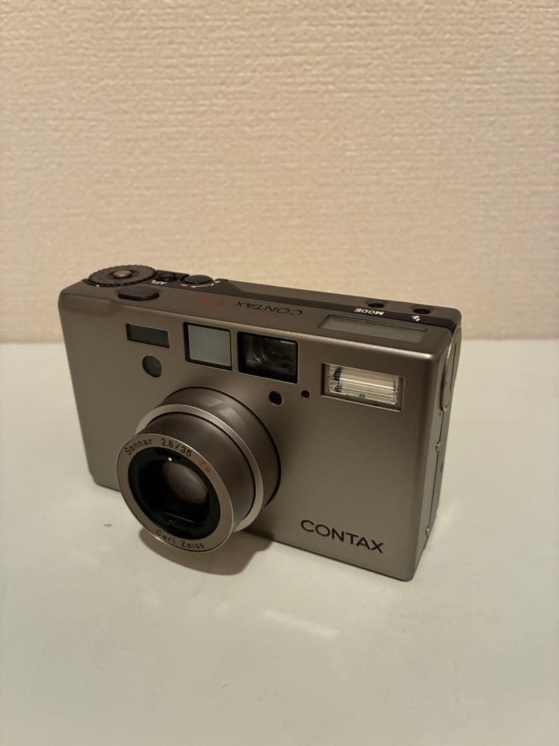 CONTAX T3 コンタックス　コンパクトフィルムカメラ　チタンシルバー