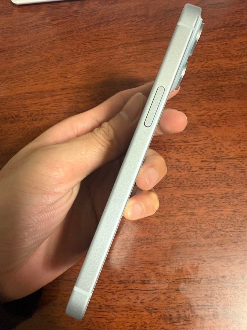 iPhone 15 本体 128GB SIMフリー