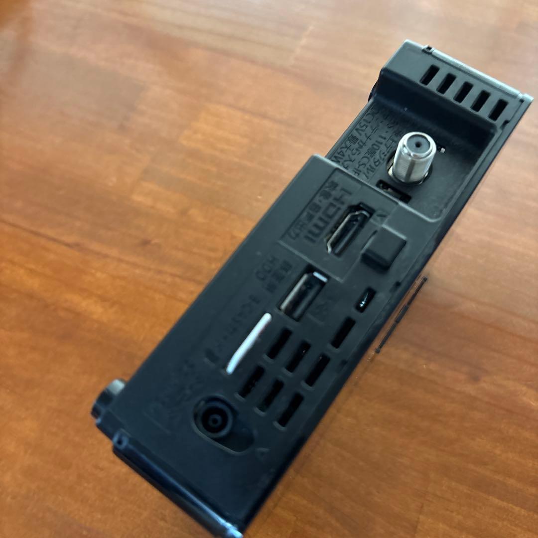 中古美品　パナソニック ポータブルテレビ UN-10E8