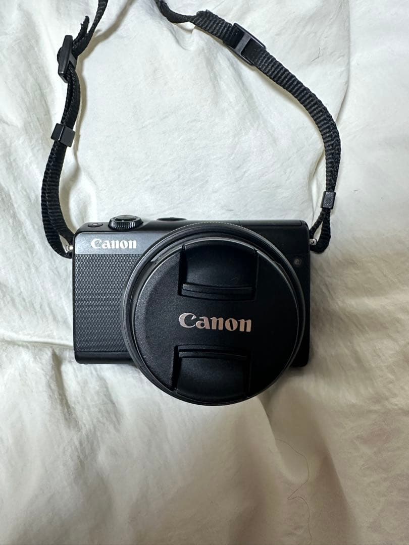年末最終値下げ❗️Canon EOS M100 レンズ付き