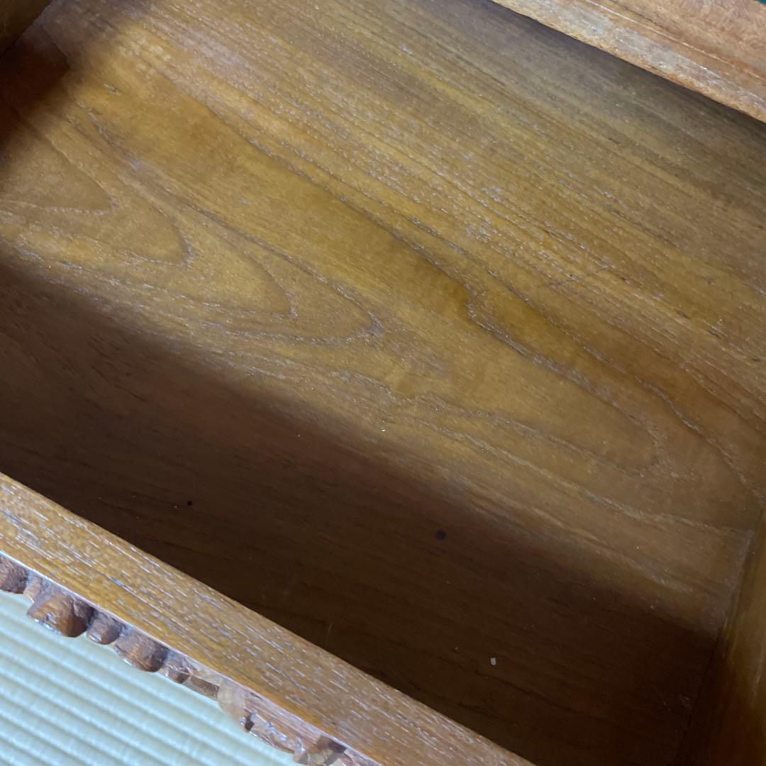 木彫り装飾のキャビネット　インドネシア　オーダーメイド