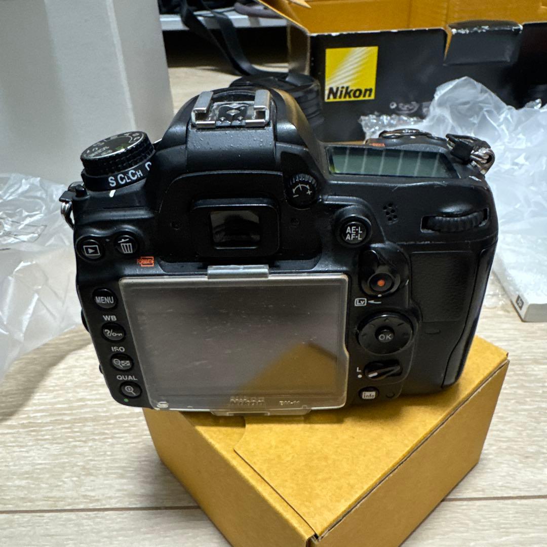 Nikon D7000 デジタル一眼レフカメラ