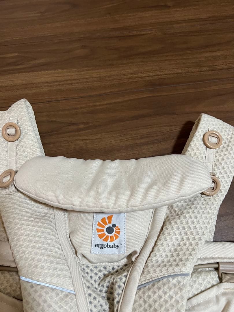 エルゴベビー　オムニブリーズ　ナチュラルベージュ　抱っこ紐