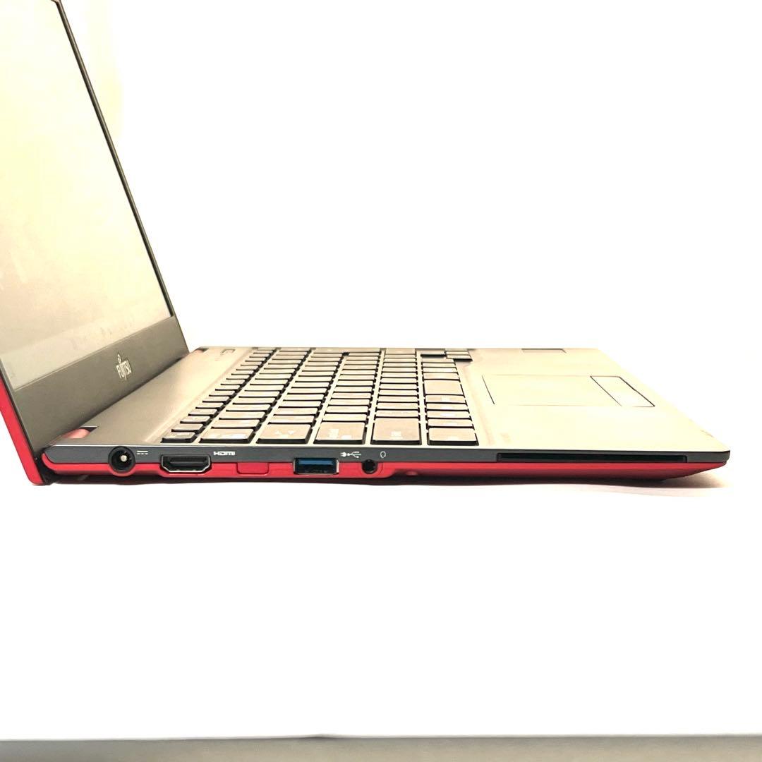 ☆超軽量コンパクト☆SSD搭載快速！カメラ付きノートパソコン 富士通製