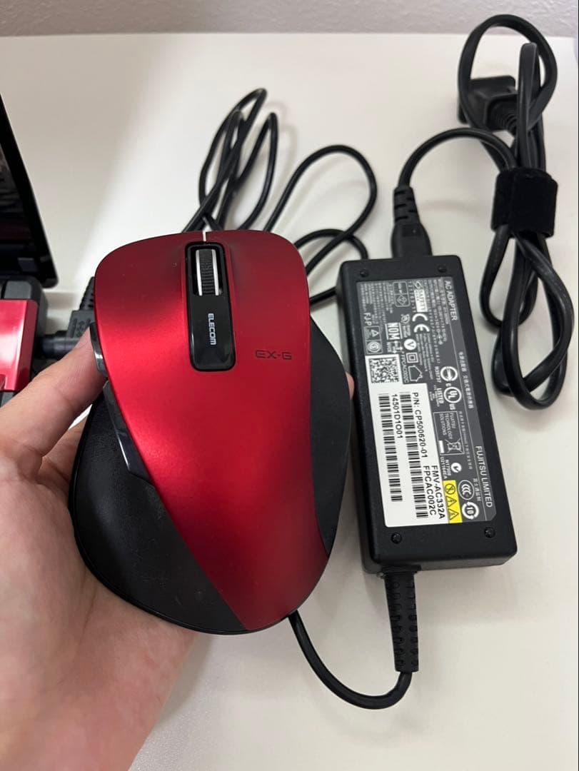 Windowsノート本体 FUJITSU LIFEBOOK AH53/R FMVA53RR