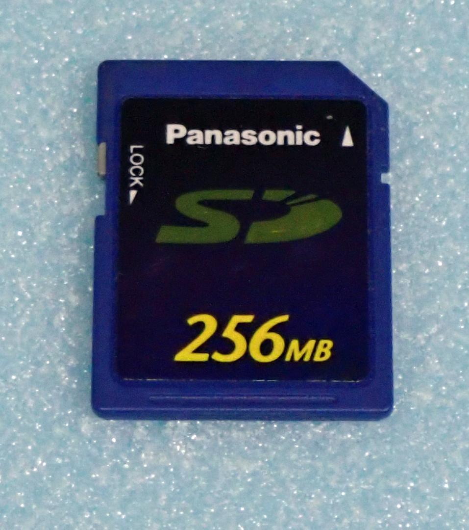 Nikon COOLPIX 5900 デジタルカメラ & 防水ケース