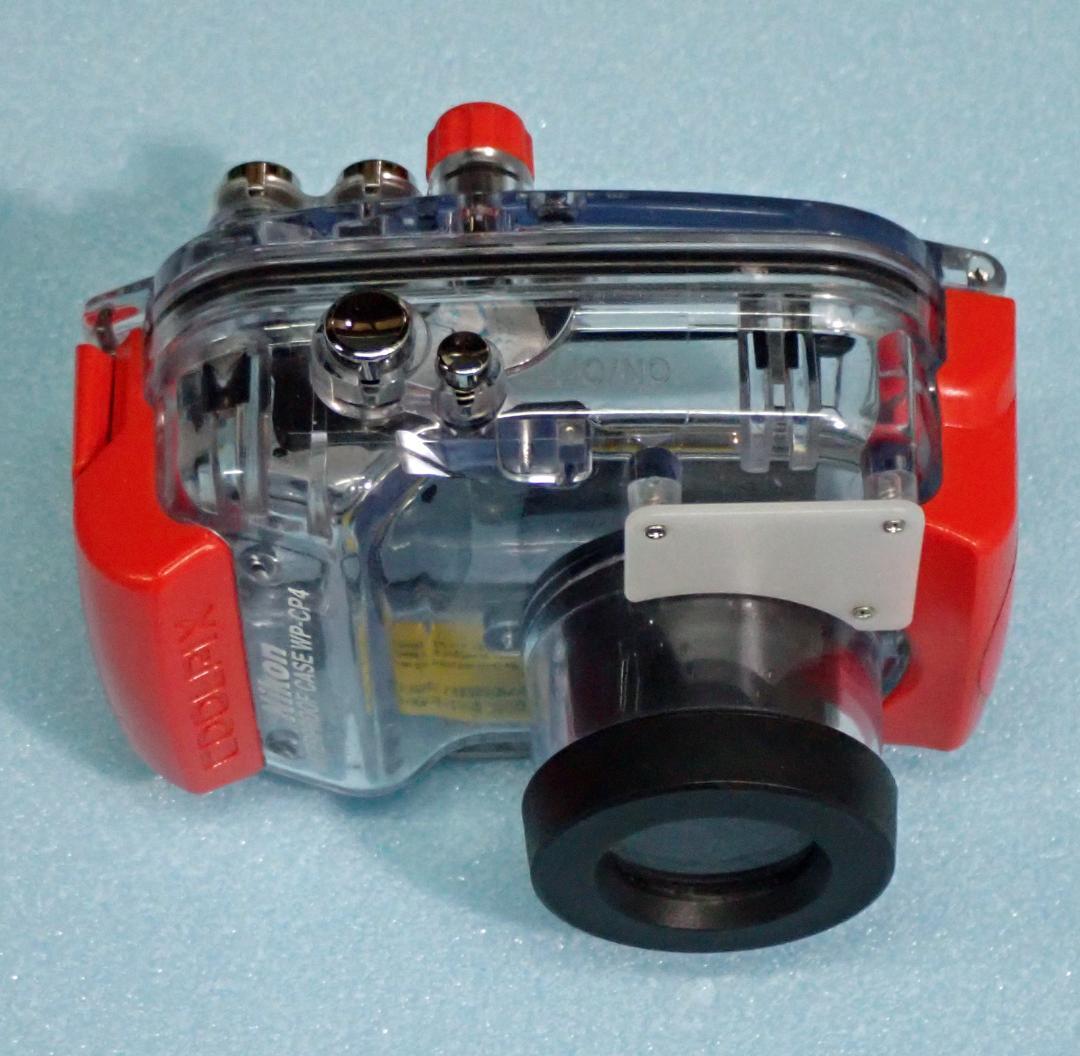 Nikon COOLPIX 5900 デジタルカメラ & 防水ケース