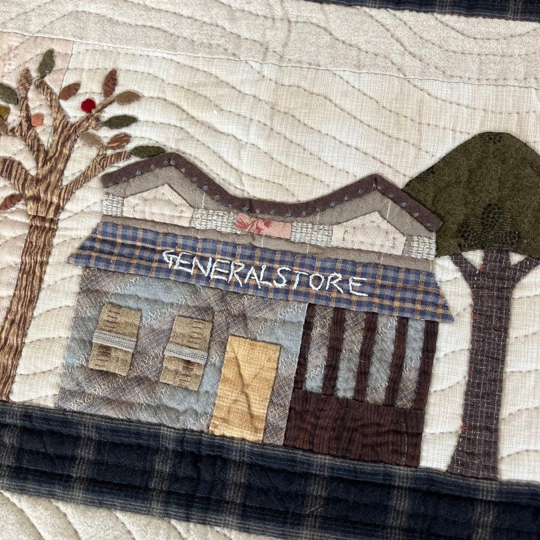 パッチワークキルト　ハウスのタペストリー　2枚　おまとめ　ハンドメイド