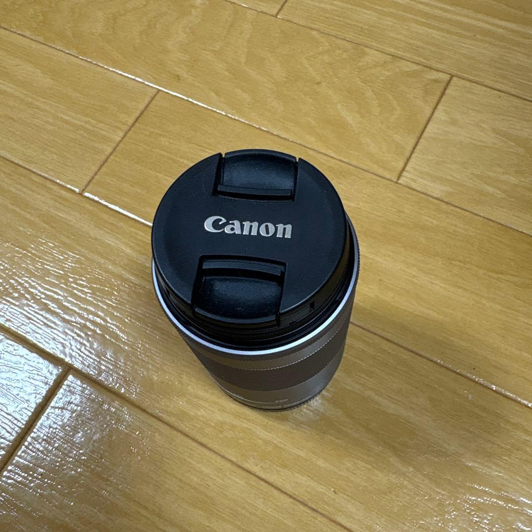 Canon EOS Kiss M ホワイト 標準ズームレンズ付き