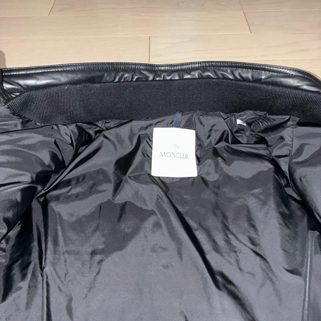 MONCLERのライダース