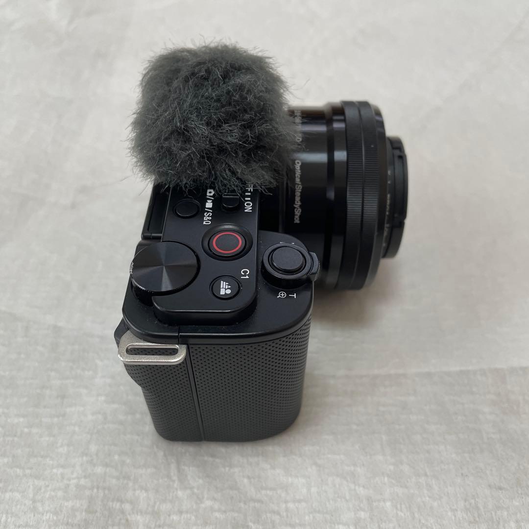 zv-e10 レンズ２個、グリップ 付き/SAMYANG 12mm F2.0 E