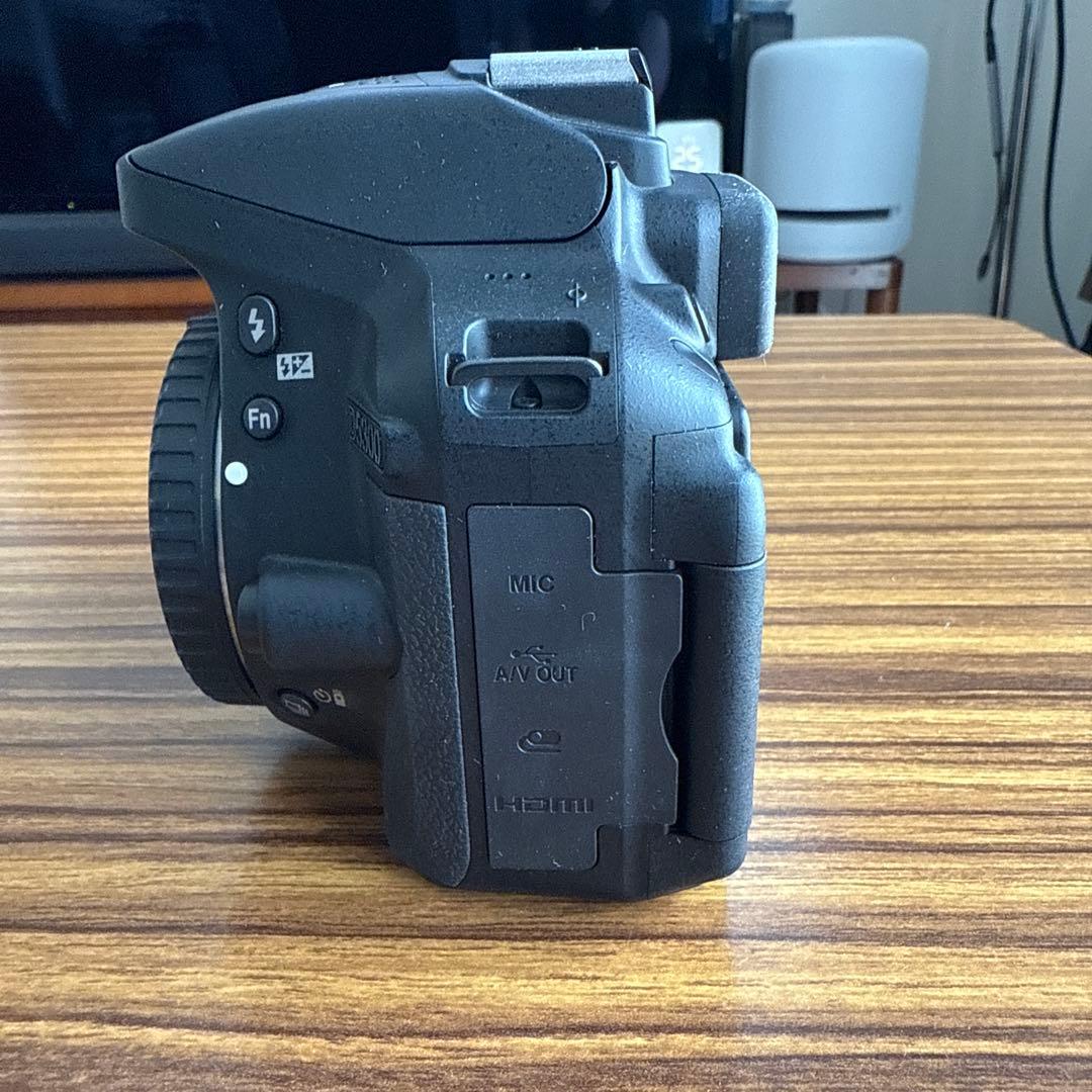 Nikon D5300 デジタル一眼レフ　ブラック ダブルズームキット2