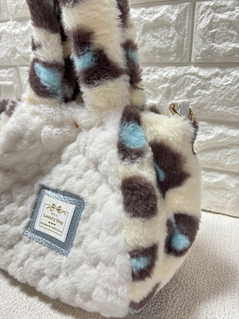 黒*こ様 コヤンイサムチョン　ハンドメイド　ファーバッグ　ハチワレねこちゃん　ヒ