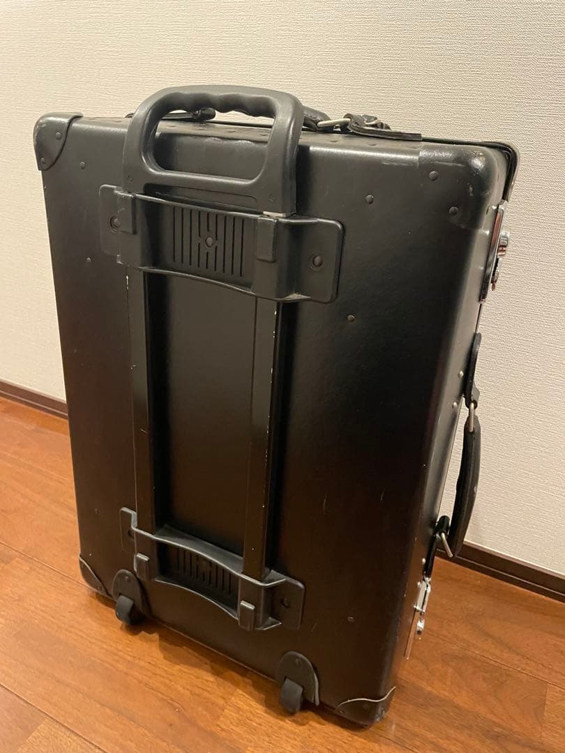 グローブトロッター キャリーケース