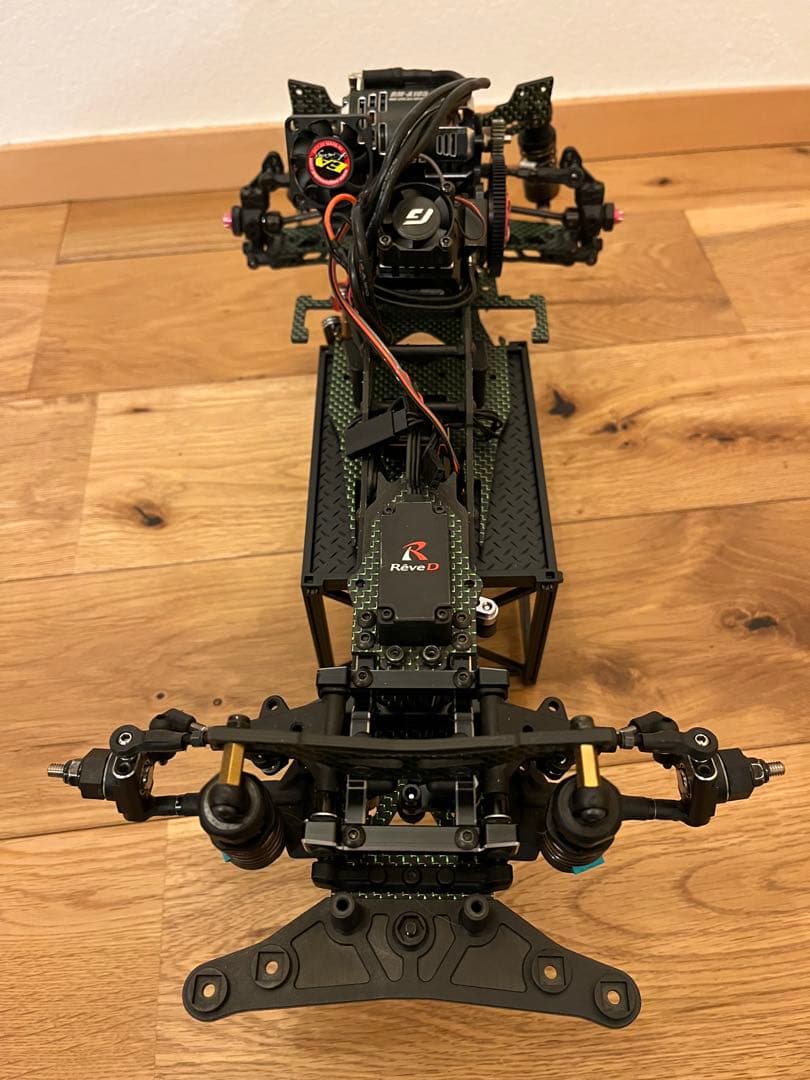 こ*ん様 sakura d5mr グリーンカーボンシャーシ