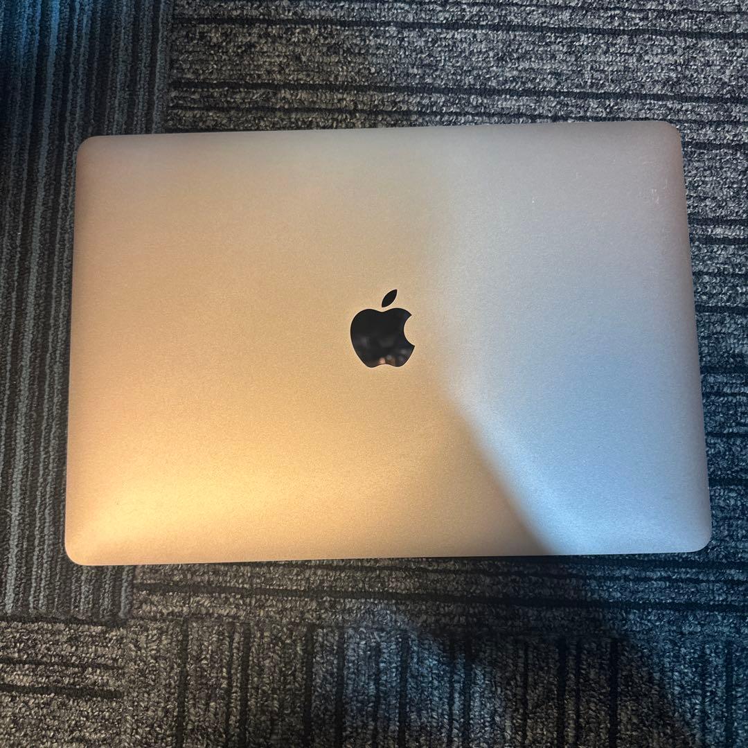 MacBook Air 2020 13インチ M1 8GB 256GB 10